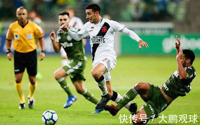 乖巧笑容背 乖巧笑容背